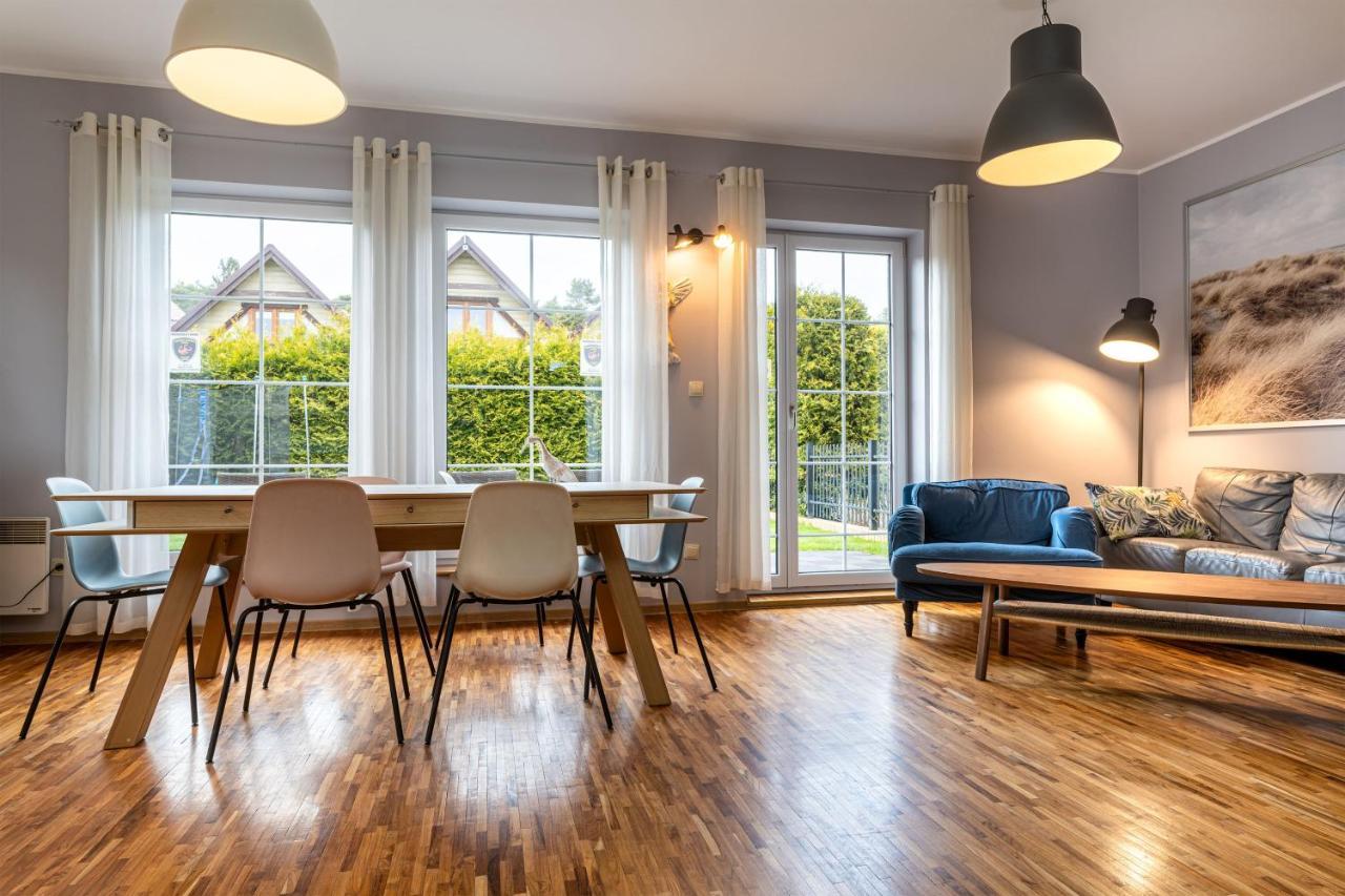 Dom Kotwa Villa Karwia Bagian luar foto